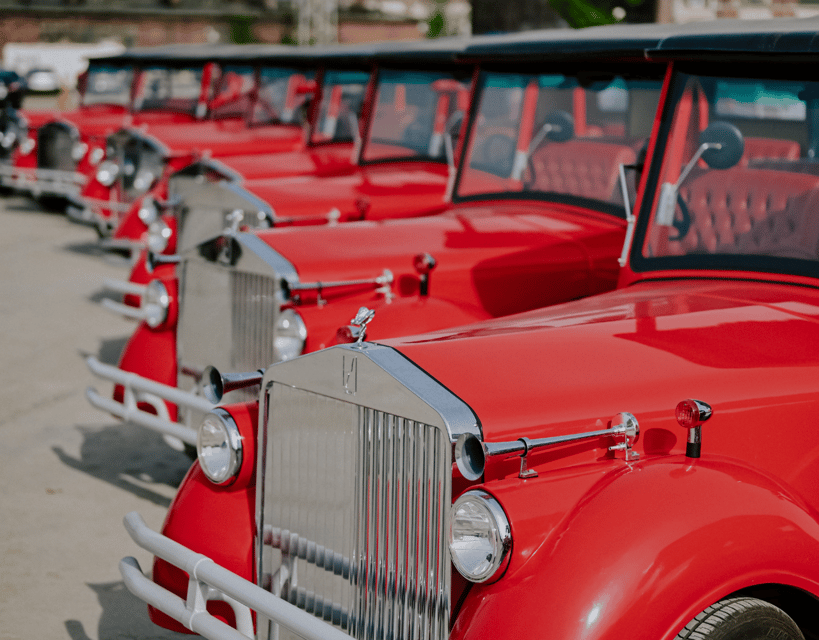 60 min of sightseeing in retro cars, Gdansk - Multilingual storytelling, from English to German examples