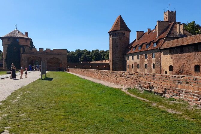 Aiport Gdansk Transfer to Malbork Castle or Stutthof - Choosing between Malbork Castle and Stutthof: what you’re actually signing up for