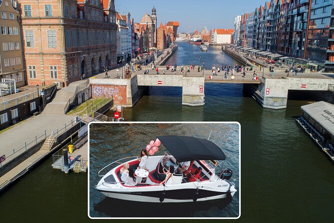 Cruises on the Motlawa River - The 15th-century crane: Europe’s largest medieval crane view