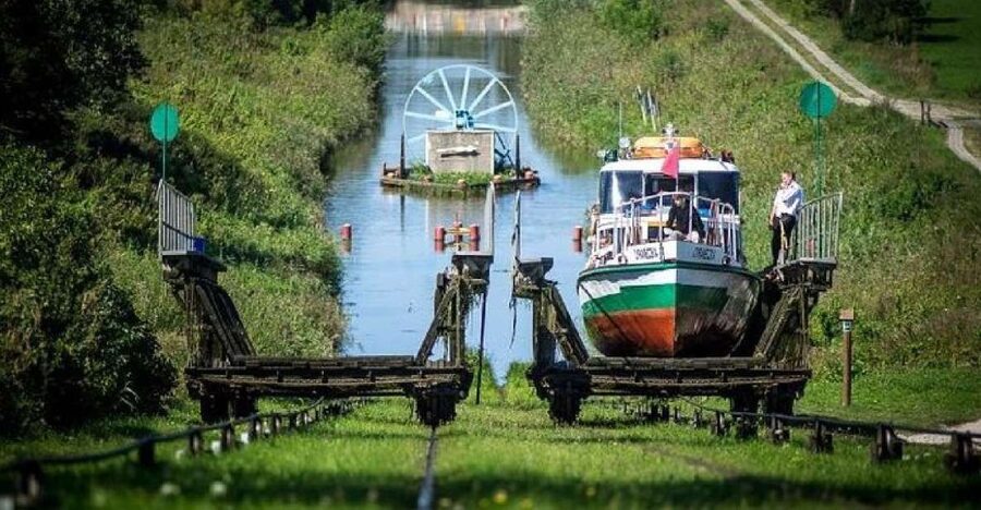 From Gdansk: Elblag Canal Boat Cruise - The inclined planes: how boats get moved across land (yes, it’s like sailing on grass)