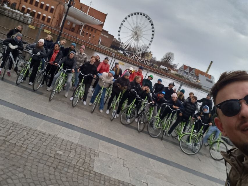 Gdansk: Basic Bike Tour - The Guide Matters: Witty Stories, Personal Effort, and Research