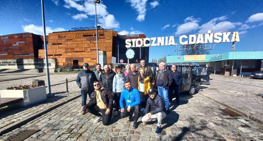 Gdansk: City Sightseeing Tour by Golf Cart/Buggy Guided Tour - Should you book the Gdańsk golf cart city sightseeing tour?