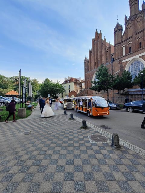 Gdansk: City Sightseeing Tour Eco Electric Buggy Golf Cart ! - Courtyards and Civic Stops: Seeing Gdansk’s Identity