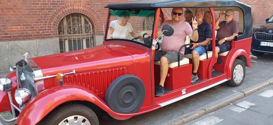 Gdańsk: City Tour by Electric Golf Cart - Riding an electric golf cart through Gdańsk’s Old Town