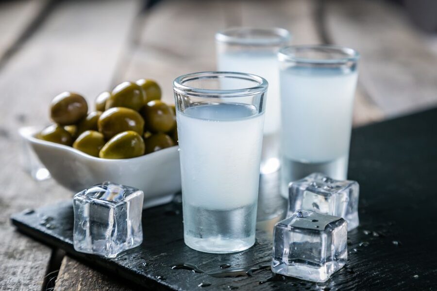 Gdansk: Daily Vodka Tasting Tour - Guides and Style: When History Shows Up With Humor