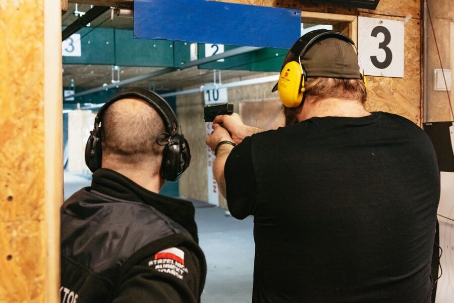 Gdańsk: Extreme Gun Shooting Experience with Transfers - Your shooting lane: precision, control, and the real feel