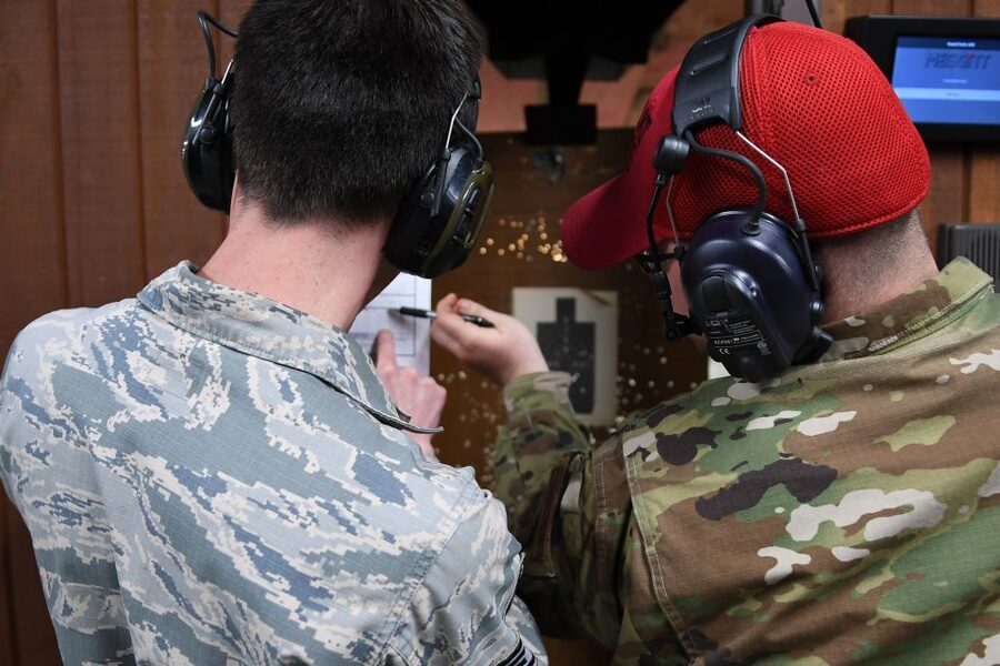 Gdansk: Extreme Shooting Range with Private Transport - How the private transport sets you up in Gdańsk