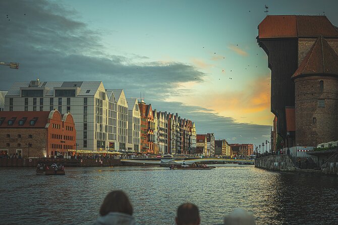 Gdansk Guided City Cruise on Historical Polish Boat - Live guide tips: what to listen for during the hour