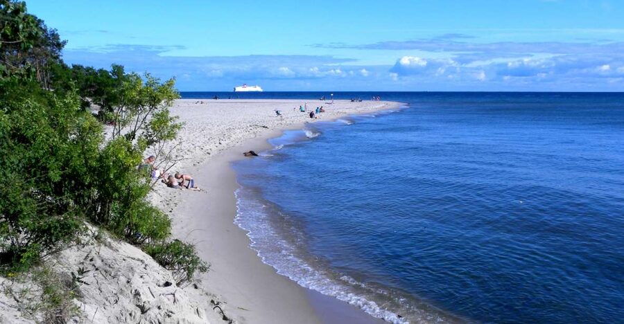 Gdansk Hel Peninsula Private Guided Tour with Cruise or Car - Sealarium in Hel: Feeding Time and Marine Animal Stories