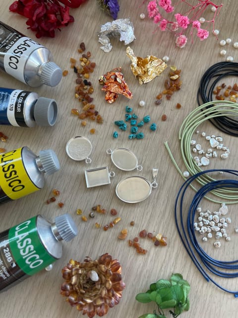 Gdansk: Jewelry Making Workshop with Amber - Choosing materials: amber, silver, resin, beads, and more