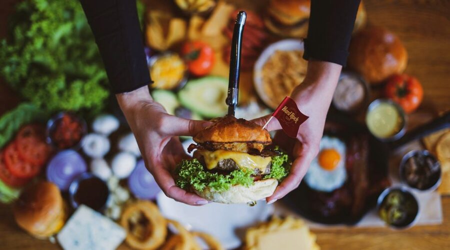 Gdansk: Legendary Burger and Zywiec Beer at Hard Rock Cafe - The Legendary Burger and Zywiec: what’s really included