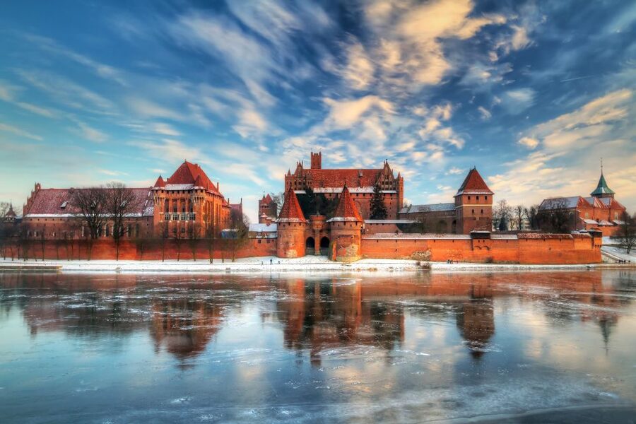 Gdansk: Malbork Castle Regular Tour - Getting From Gdańsk to Malbork in One Smooth Push