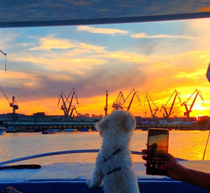 Gdańsk: Motława River Eco Cruise at Sunset with Prosecco - Historic water gates and Old Town views: St. Mary’s and Stragglers Gate