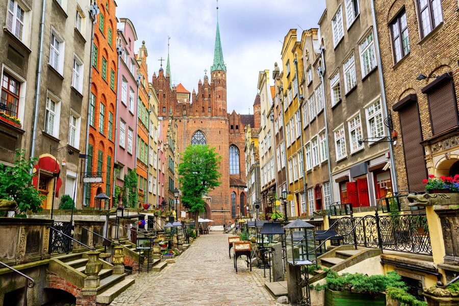 Gdańsk: Old Town Private Walking Tour with Legends and Facts - The 2-Hour Option: A Strong First-Date With Gdańsk