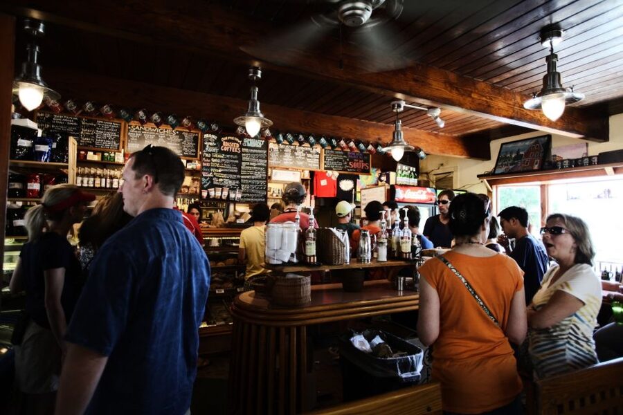 Gdansk: Polish Beer Tasting Tour - Stop One: The Stylish Pub and a 330ml Popular Pour