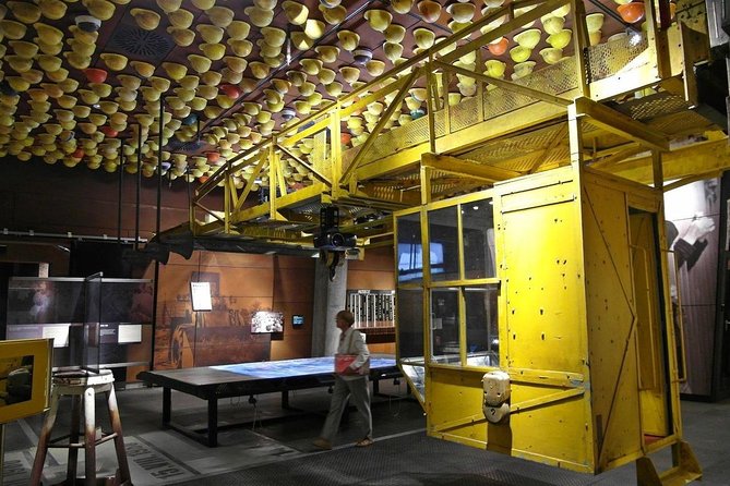 Gdansk: Private Communism Tour with Solidarity Center Museum - Sala BHP: Where the Gdańsk Agreement Became More Than Words