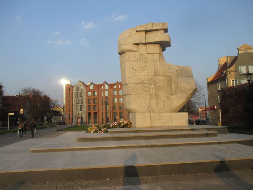 Gdansk Private WWII Tour with Museum of the Second World War - Post-War Communist Landmarks and the August Agreements