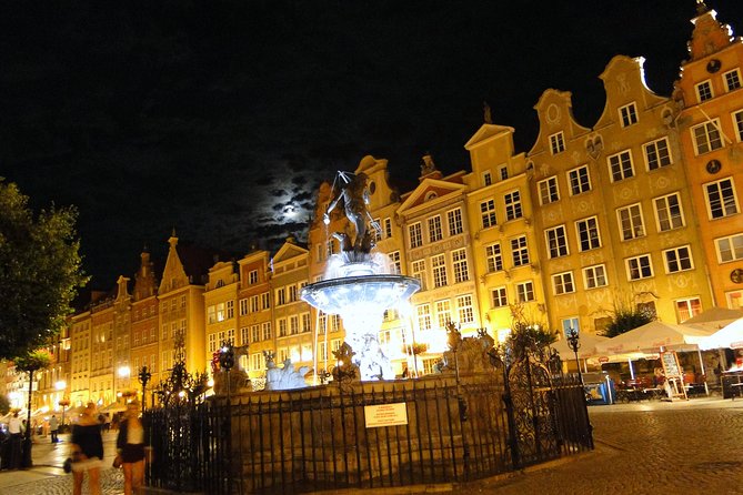 Gdansk Pub Crawl with Free Drinks - Safety and Group Vibe: How to Keep It Fun (Not Messy)