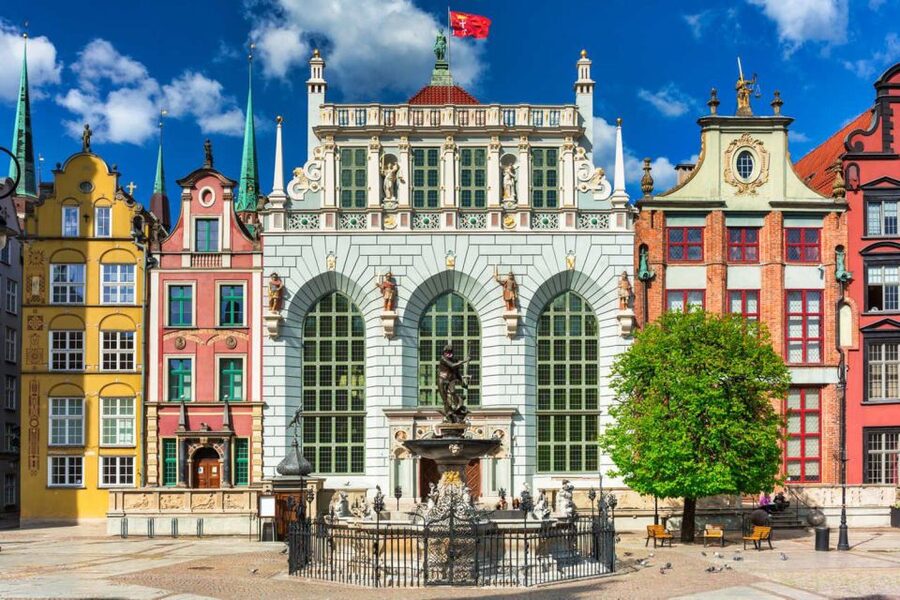 Gdansk: Small Group Walking Tour - Meeting Neptune, starting on Dlugi Targ Street