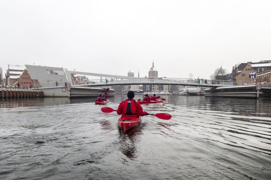Gdansk: Winter Kayaking Tour - Should you book the Winter Kayaking Tour in Gdańsk?