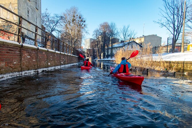 Guided Winter Kayak Tour in Gdańsk & Hot Chocolate Treat - Is It Beginner-Friendly? Yes, With One Big Asterisk