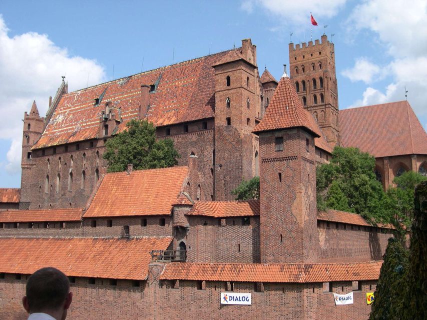 Malbork Castle Half Day Private Tour - Getting there from Gdańsk: private comfort, good use of time