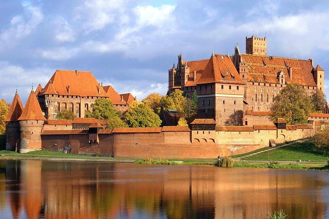 Malbork Castle Private Tour from Gdansk - Muzeum Zamkowe w Malborku: Walking Into a UNESCO Giant