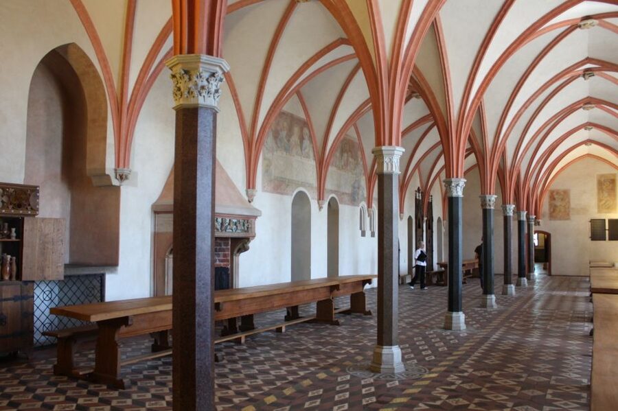 Malbork Castle Tour: 6-Hour Private Tour - Grand Masters Palace and Great Refectory: Where the Story Becomes Concrete