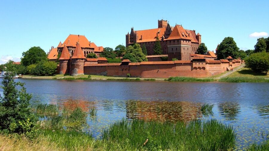 Malbork Castle Tour: 6-Hour Private Tour - The Teutonic Knights, Poland, and the Battles You’ll Hear About