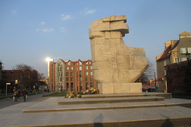 Museum of the Second World War Gdansk Private Tour & Tickets - Time Options in Plain English: 2 Hours vs Extended Walks