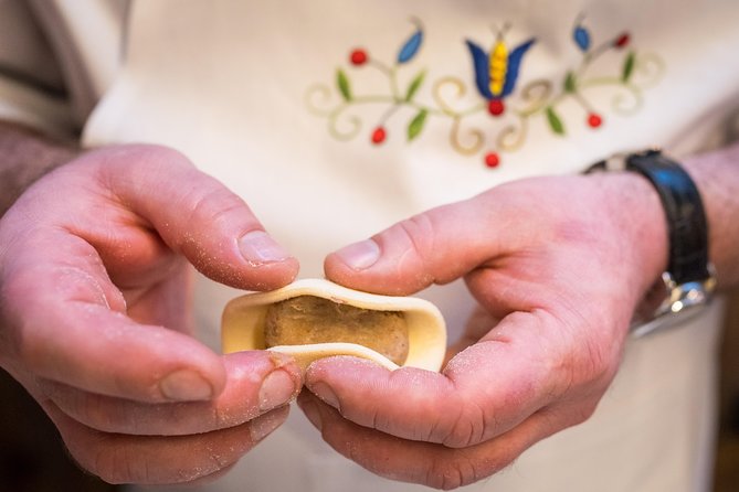 PIEROGI classes with Masterchef - Finding Pan Papuga on Długa 81/83 without stress