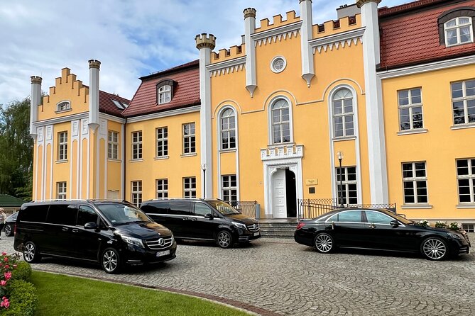 Private Airport Transfer Gdansk (GDN) to City Center Gdansk - The Mercedes V-Class ride: Wi‑Fi, water, and space for luggage