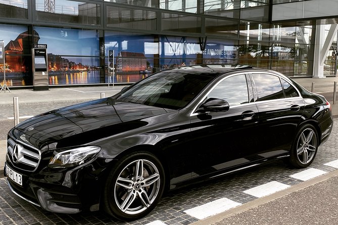 Private Airport Transfer (GDN) to City Center Gdansk (1-3 PAX) - The Pickup System: Name Card, Arrivals Hall, No Guesswork