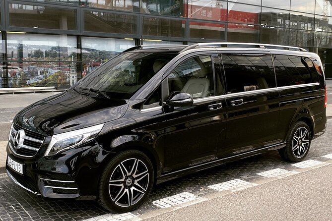 Private Round Trip Transfers from Gdansk Airport (GDN) to Gdansk - Meet Your Driver: Name on an iPad, Flight Monitoring, and Close Parking