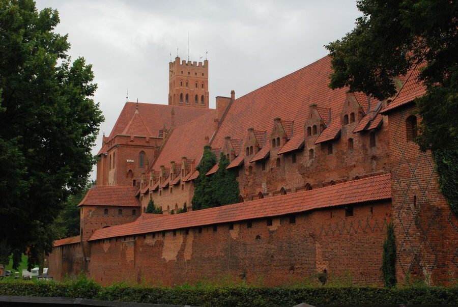 Private transportation to the Malbork Castle from Gdansk - Who this private Malbork transfer is best for