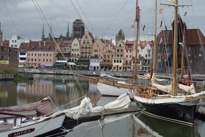 Private Walking Tour of Gdansk Old Town - St. Mary’s Basilica: the brick church you’ll remember for its capacity and its purpose