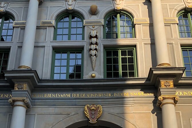 Private Walking Tour of Old Gdańsk with an architect-guide - From the highest medieval fortification tower to the Main Town shift
