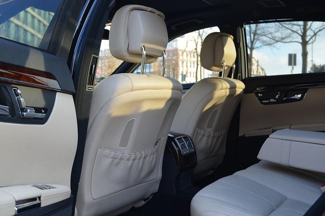 Rent a car with the driver - The 4-Hour Window: How to Plan an Occasion-Friendly Route