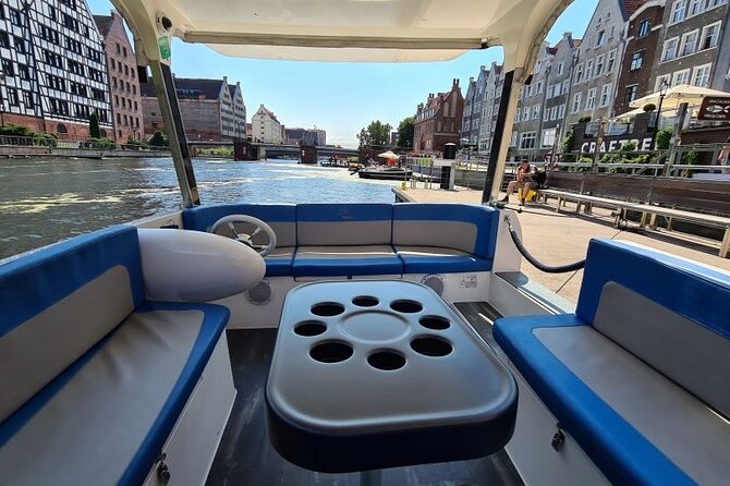Sightseeing Cruise around the Old Town of Gdansk - The English audio guide: what you’re seeing and why it mattered