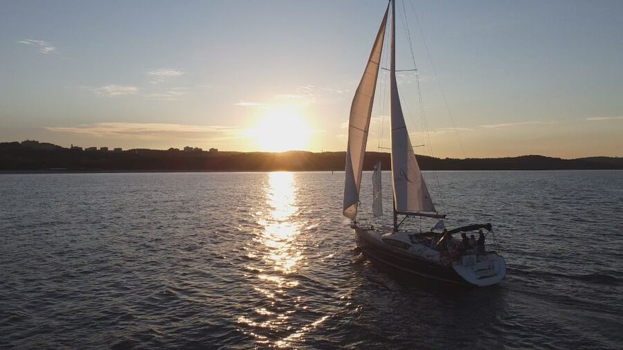 Sopot: Yacht Cruise Around the Bay with Welcome Drink - Key moments you’ll care about