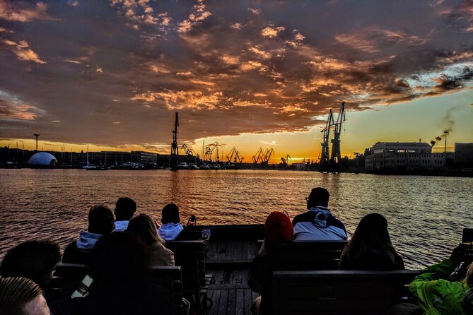 Sunset on the Shipyard and Old Town Evening Cruise - The Live Guide: From Medieval Power to Solidarity