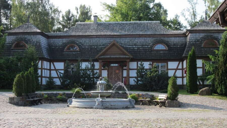 Szymbark: Kashubian Switzerland 5-Hour Private Tour - Price and value: $241 per group, up to 3 people