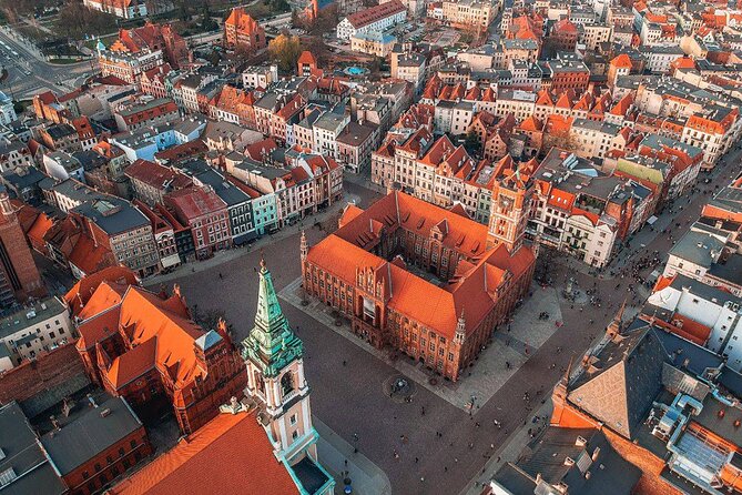 Torun - City of Copernicus Private Tour - Old Town Hall and the Regional Museum area: getting your bearings fast