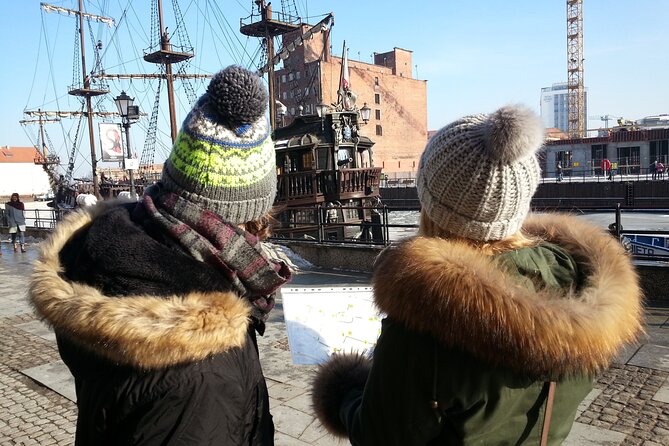 Undercover City Games: Gdansk - Walking the Old Town route: Neptune’s Fountain to the Green Gate