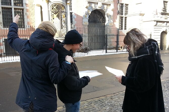 Undercover City Games: Gdansk - The Lockdown(Gdansk) mission: escape first, learn second